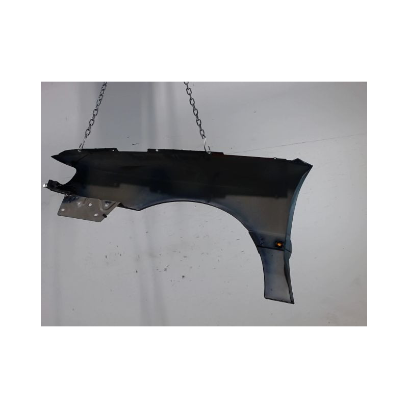 AILE AVANT DROIT RENAULT SAFRANE 96 -2000
