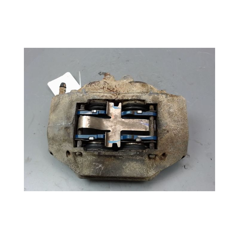 ETRIER DE FREIN AVANT GAUCHE TOYOTA HILUX SIMPLE CABINE 2006-