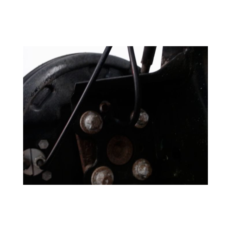 TRAIN ARRIERE OPEL CORSA