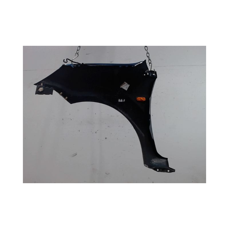 AILE AVANT DROIT FORD FIESTA 2005-