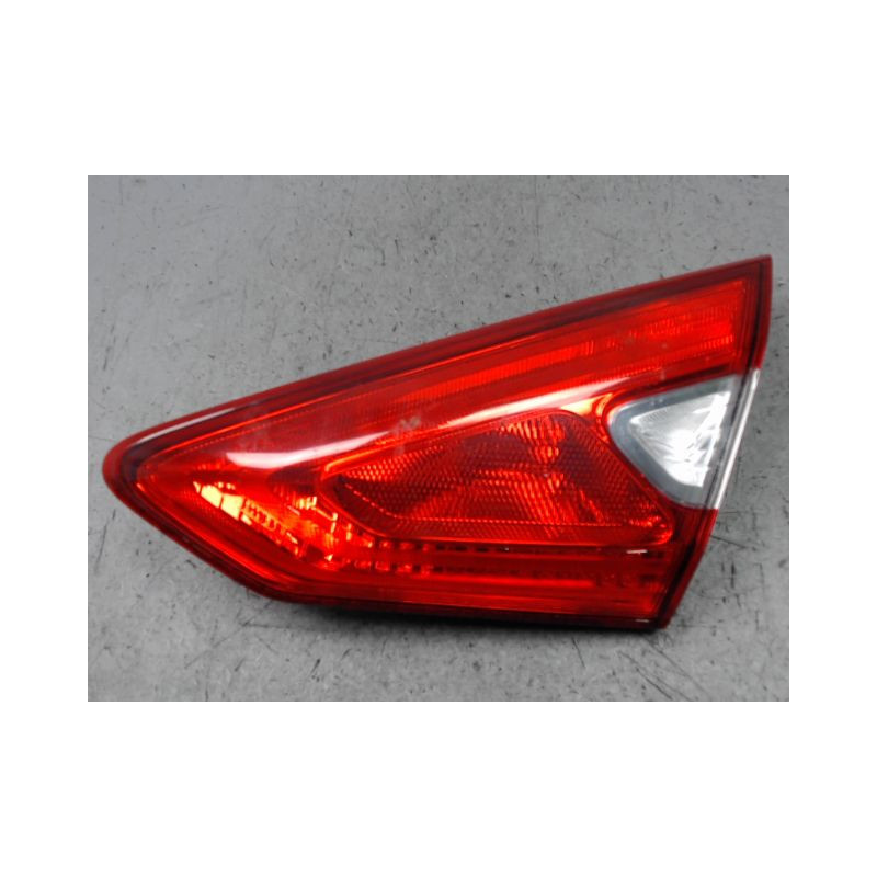 FEU ARRIERE INTERIEUR DROIT NISSAN PULSAR