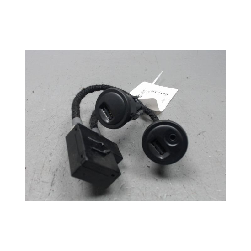 PORT USB/AUX PEUGEOT 208