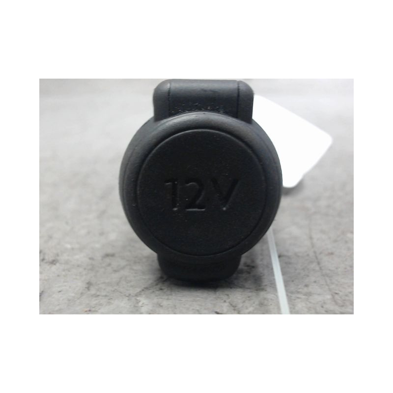 PRISE 12V AV CITROEN DS3