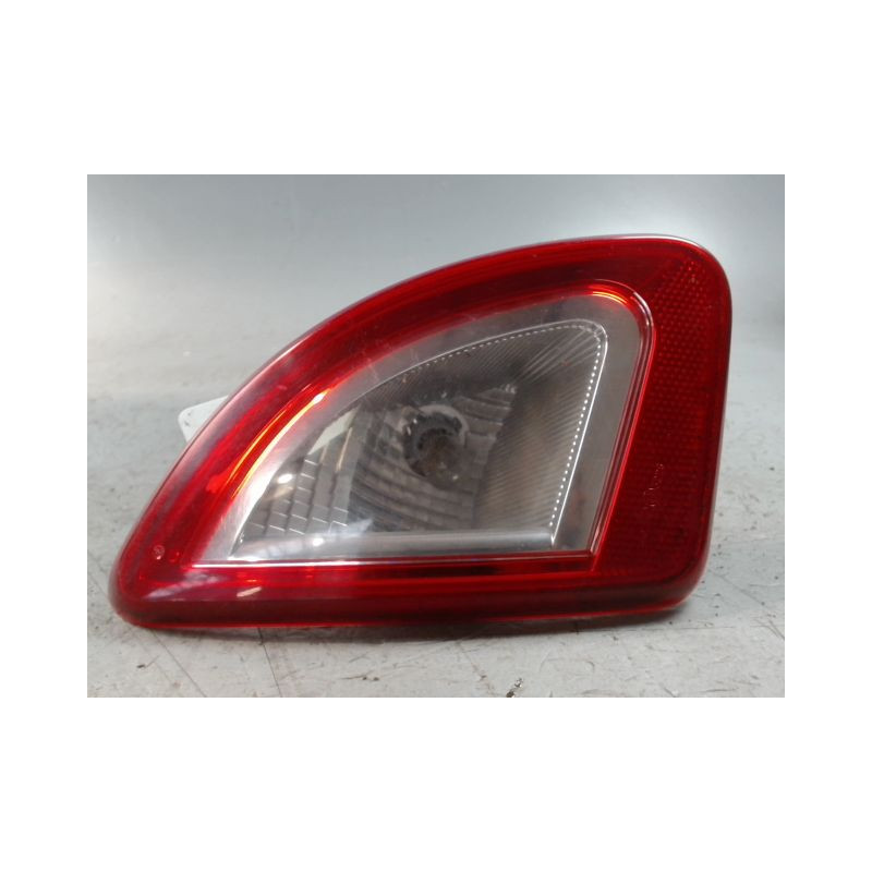 FEU ARRIERE INTERIEUR DROIT RENAULT TWINGO 2 2010-