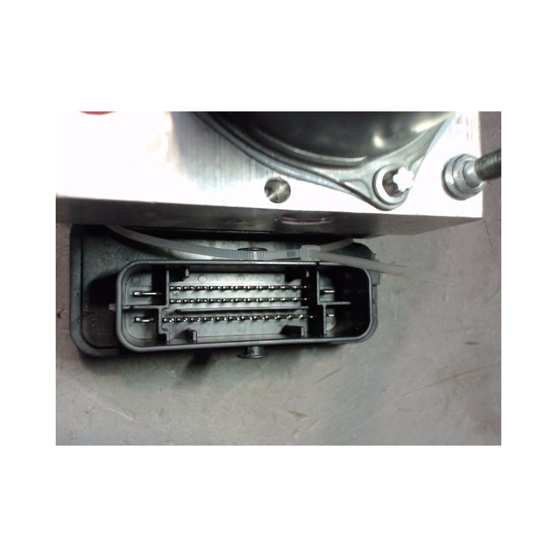 UNITE HYDRAULIQUE ABS RENAULT CLIO