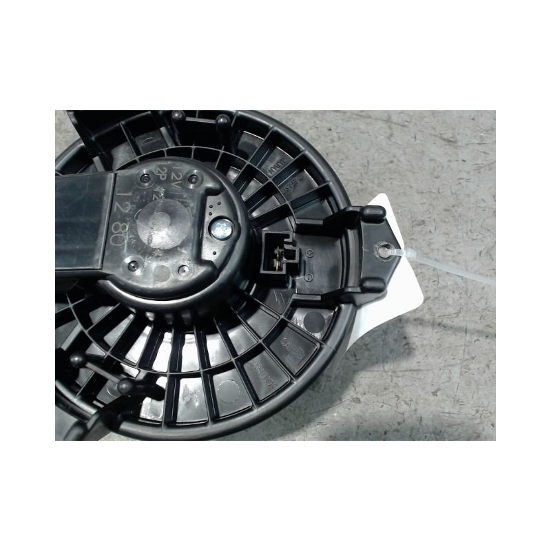 MOTEUR VENTILATEUR CHAUFFAGE TOYOTA VERSO-S