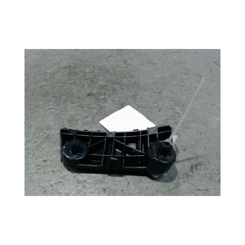 SUPPORT PARE-CHOC AVG NISSAN MICRA 2009-