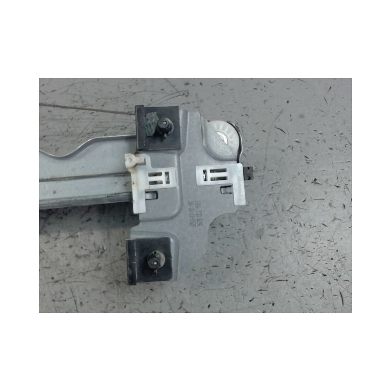 MECANISME+MOTEUR LEVE-GLACE AVANT GAUCHE DACIA SANDERO 2008-