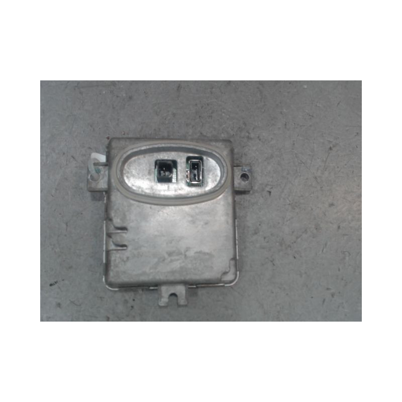 BOITIER XENON PHARE DROIT B.M.W. SERIE 3