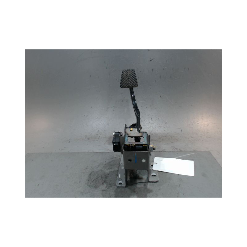 PEDALE EMBRAYAGE HYUNDAI I20