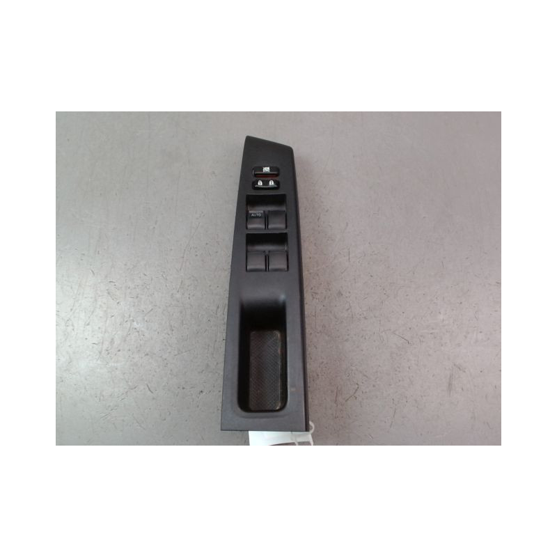 COMMANDE LEVE-GLACE PORTE AVG TOYOTA YARIS II 2010-