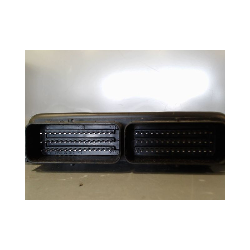 CALCULATEUR MOTEUR RENAULT TWINGO