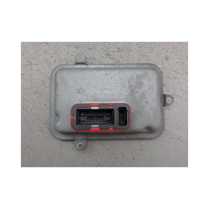 BOITIER XENON PHARE DROIT MERCEDES CLASSE C