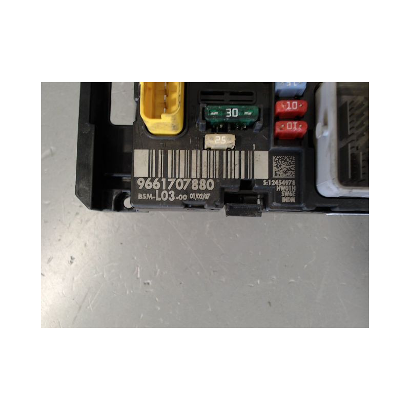 BOITE A FUSIBLES CITROEN C3