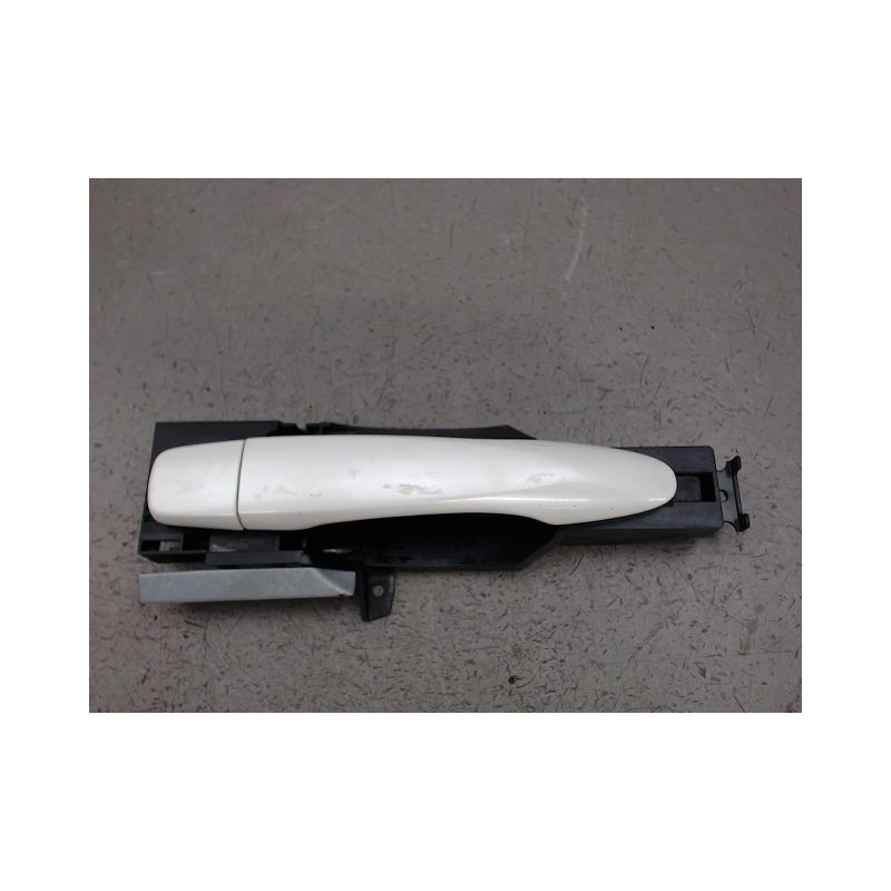 POIGNEE EXTERIEURE PORTE ARRIERE GAUCHE NISSAN QASHQAI