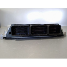 CALCULATEUR MOTEUR RENAULT TRAFIC