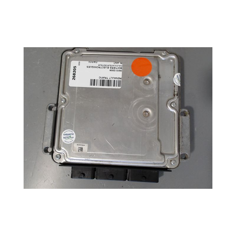 CALCULATEUR MOTEUR RENAULT TRAFIC