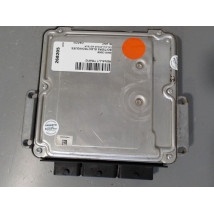 CALCULATEUR MOTEUR RENAULT TRAFIC