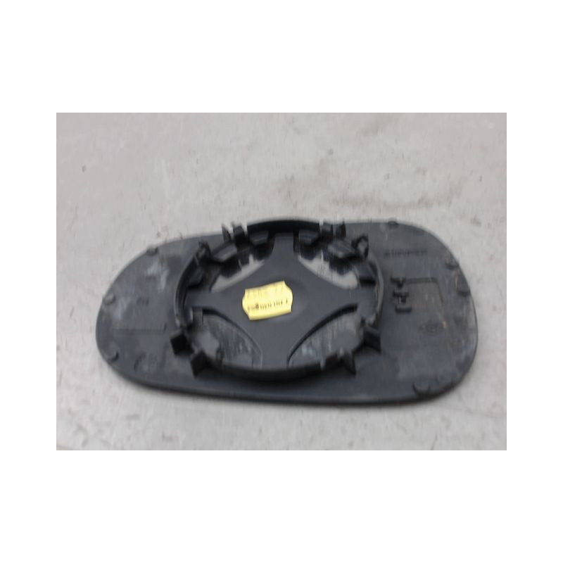GLACE RETROVISEUR EXT D RENAULT CLIO