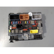 BOITE A FUSIBLES CITROEN C4