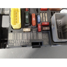 BOITE A FUSIBLES CITROEN C4
