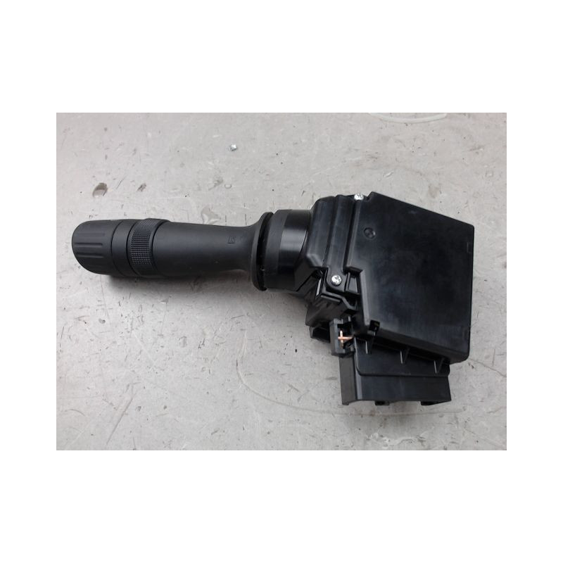 COMMANDE ESSUIE GLACE TOYOTA AURIS