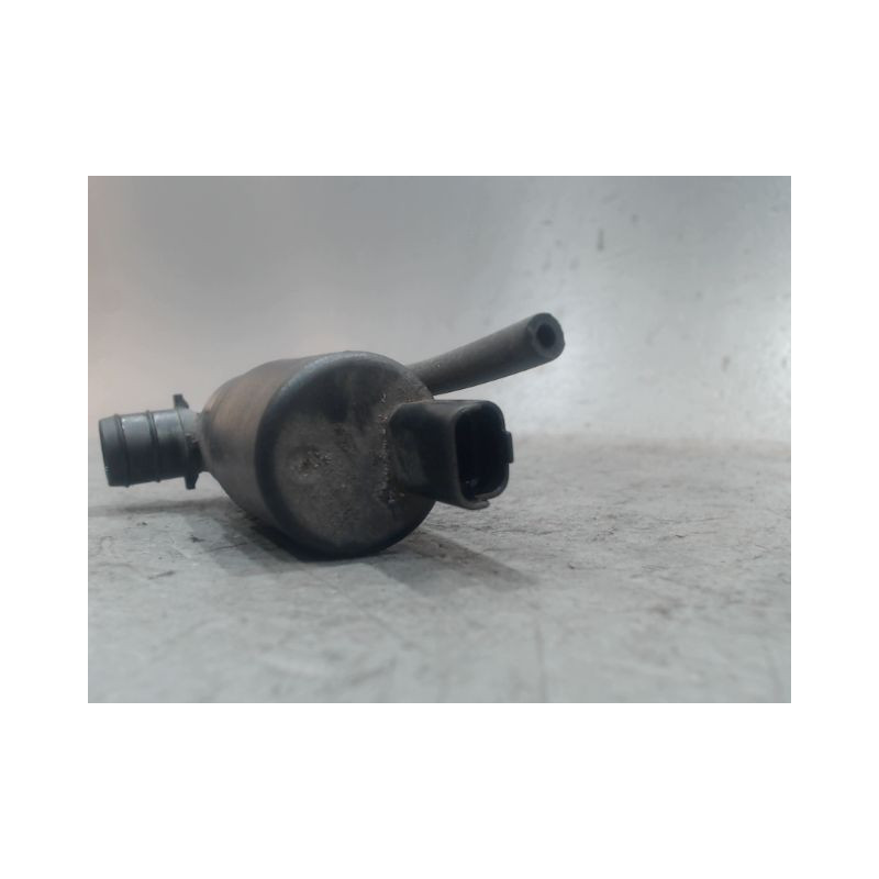 POMPE LAVE-GLACE AVANT TOYOTA AYGO