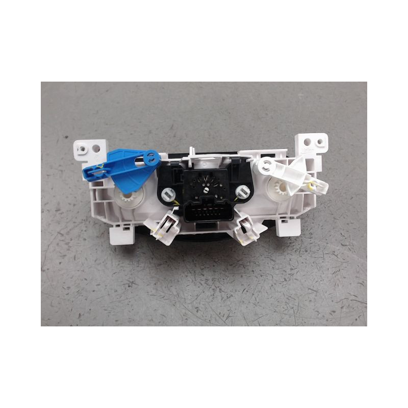 COMMANDE DE CHAUFFAGE DACIA SANDERO