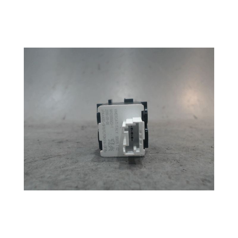 INTERIEUR COMMANDE PHARES CITROEN C3