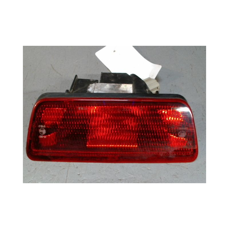 FEU BROUILLARD CENTRAL ARRIERE NISSAN JUKE