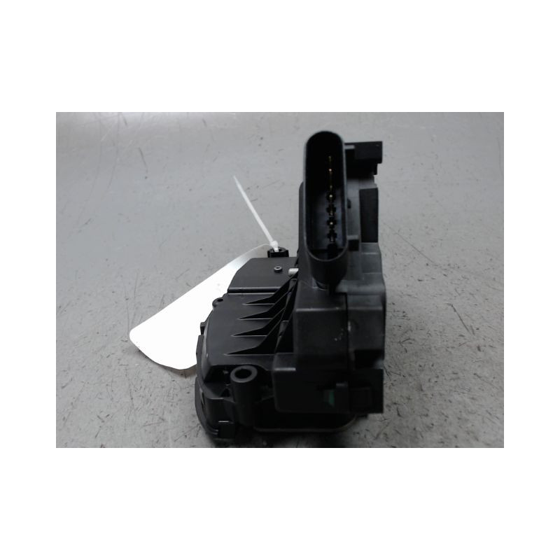 SERRURE PORTE COULISSANTE DROIT FORD T.COURIER