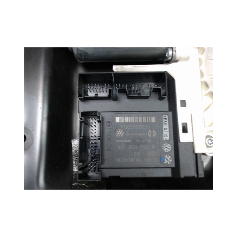 MECANISME+MOTEUR LEVE-GLACE AVANT GAUCHE VOLKSWAGEN PASSAT SW 2005-