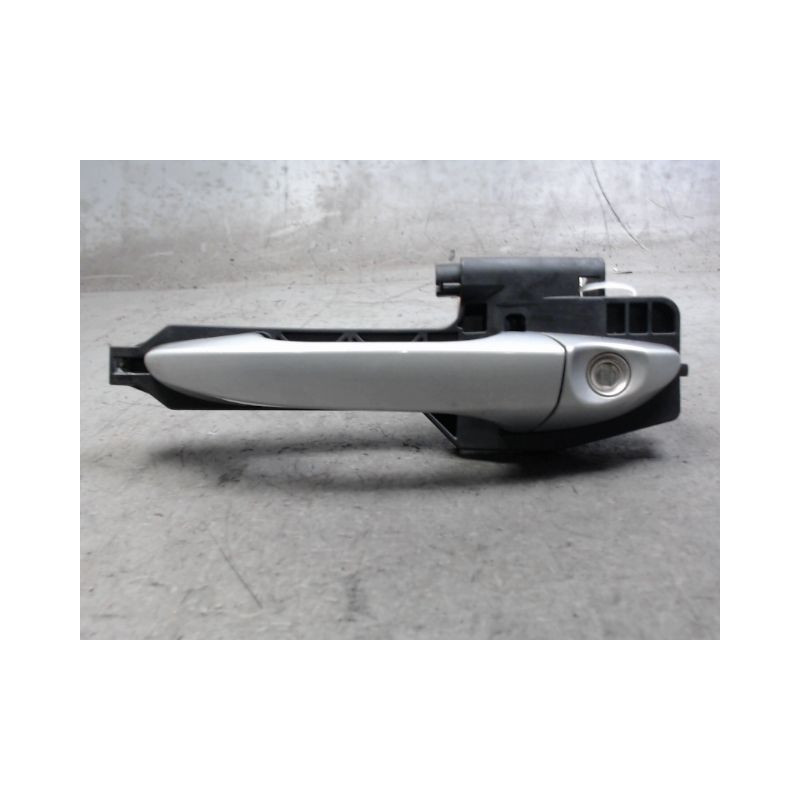 POIGNEE EXTERIEURE PORTE AVANT GAUCHE HYUNDAI I20