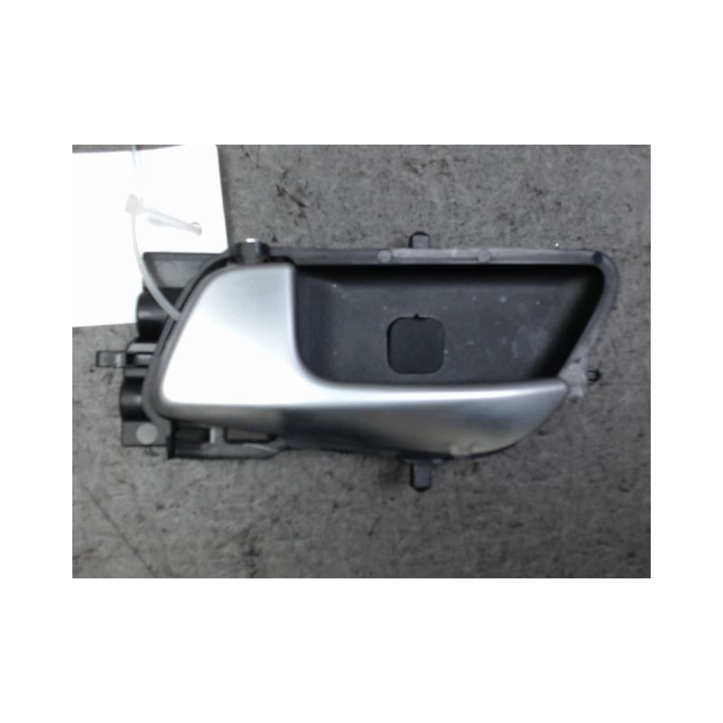 POIGNEE INTERIEURE PORTE AVANT GAUCHE HYUNDAI I20