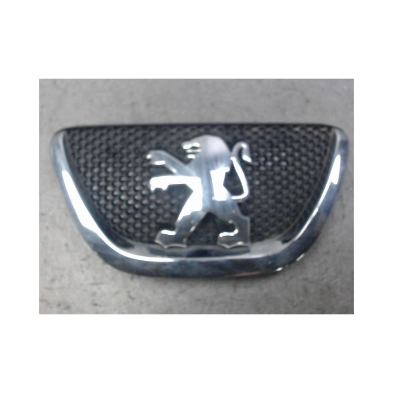 SIGLE CAPOT PEUGEOT 107 5P