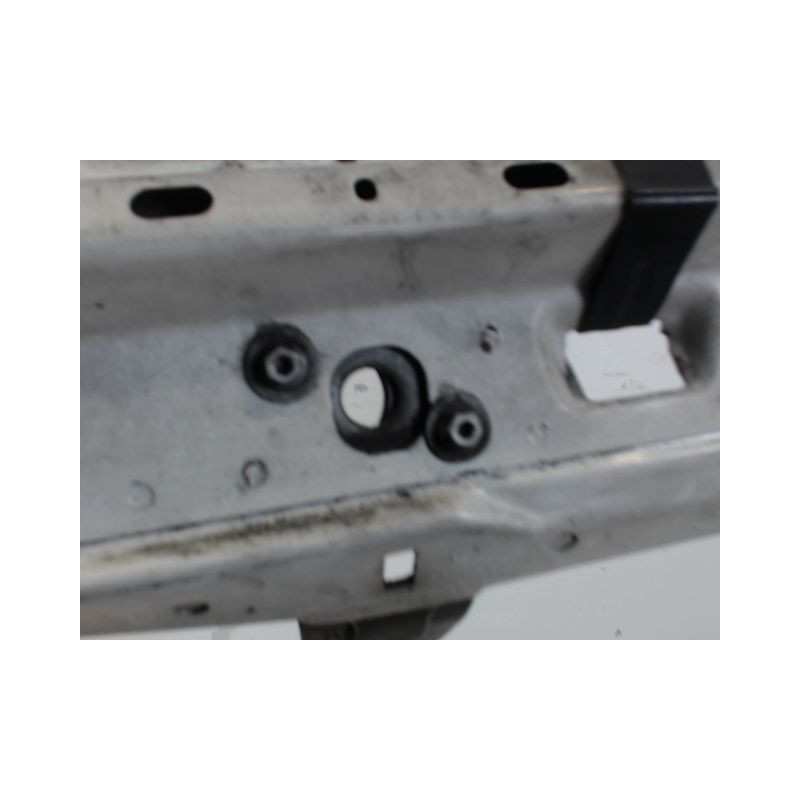 TRAVERSE SUPERIEURE ARMATURE AVANT RENAULT MASTER COURT 98-2003