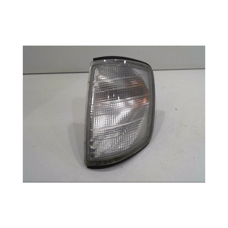 CLIGNOTANT GAUCHE MERCEDES 230