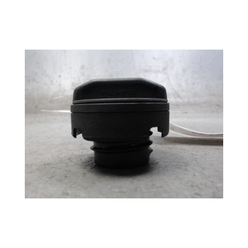 BOUCHON RESERVOIR A CARBURANT VOLKSWAGEN POLO 2009-