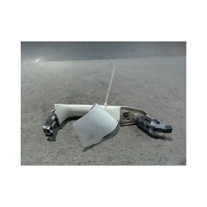 POIGNEE EXTERIEURE PORTE AVANT GAUCHE MERCEDES CLASSE A 2004-