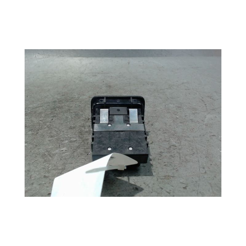 INTERIEUR COMMANDE FREIN A MAIN MERCEDES CLASSE A 2004-