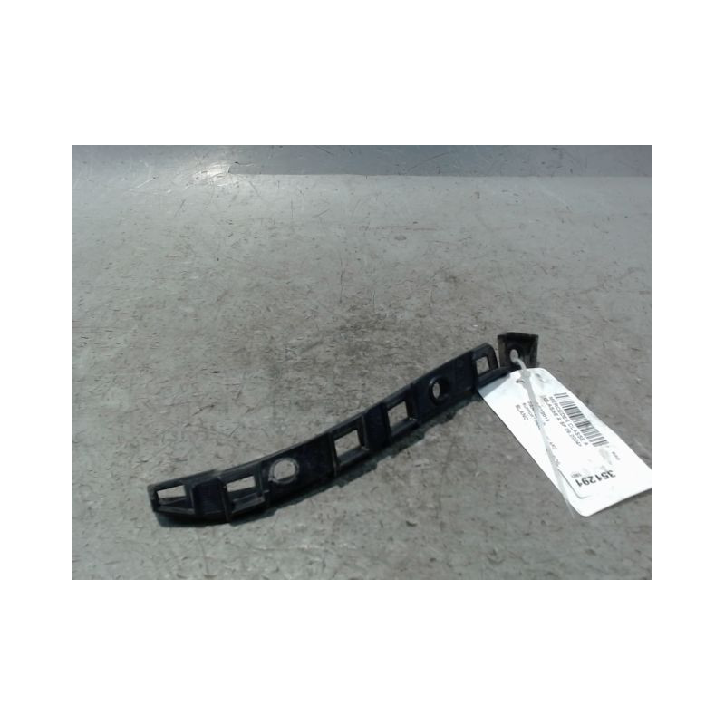 SUPPORT PARE-CHOC ARD MERCEDES CLASSE A 2004-