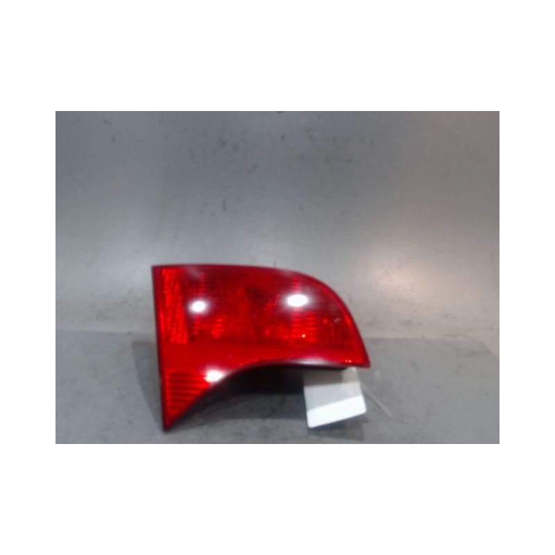 FEU ARRIERE INTERIEUR GAUCHE AUDI A4