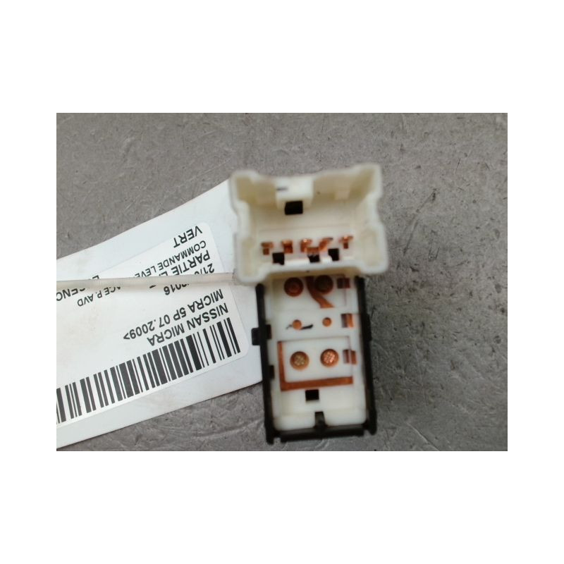 COMMANDE LEVE-GLACE PORTE AVD NISSAN MICRA 2009-