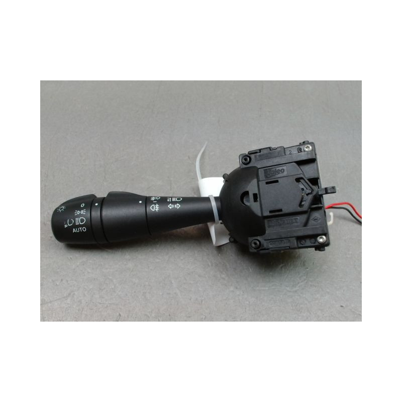 COMMANDE ECLAIRAGE RENAULT CLIO IV Phase 1 2012-...