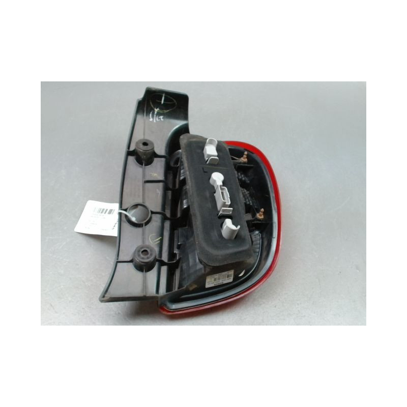 FEU ARRIERE GAUCHE  NISSAN MICRA 2009-