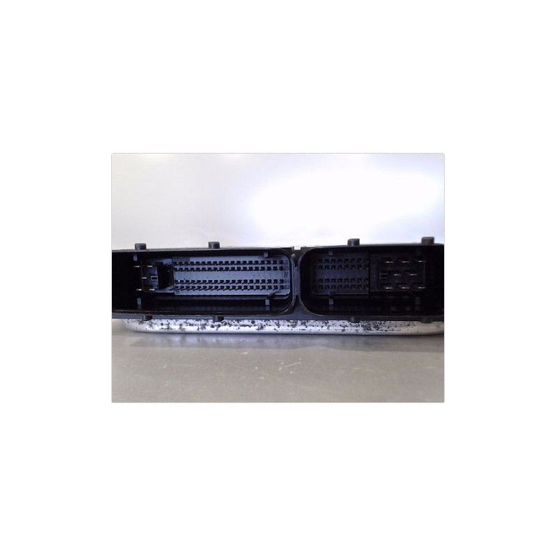 CALCULATEUR MOTEUR VOLKSWAGEN GOLF IV 98-2004