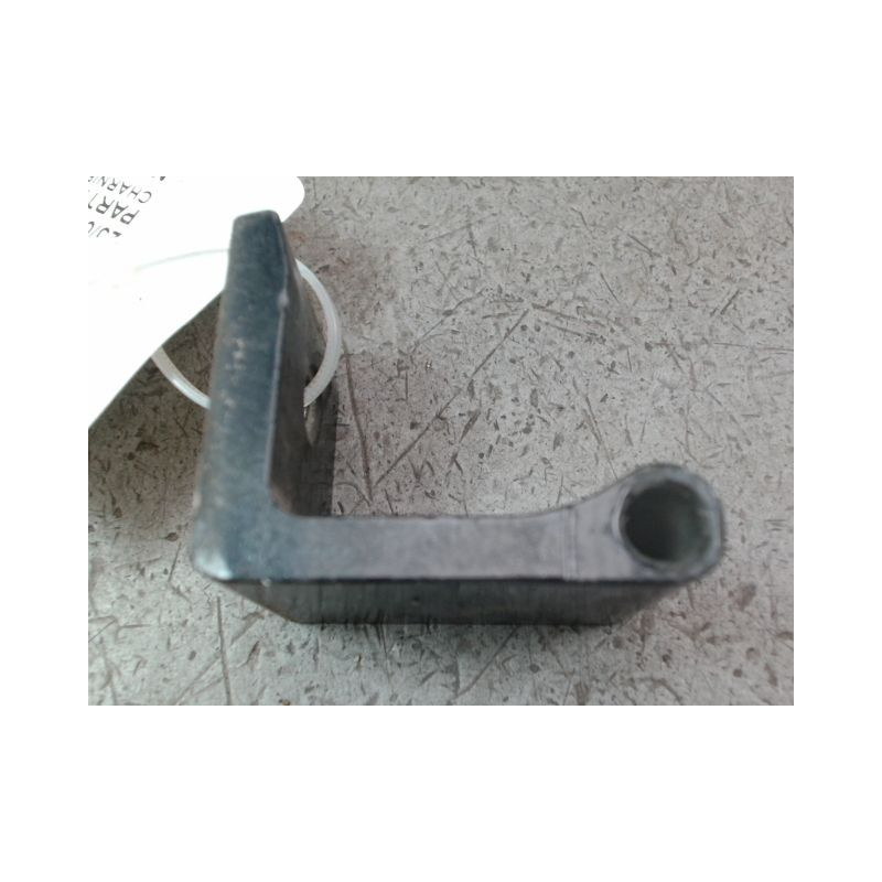CHARNIERE HAYON D OPEL CORSA 2010-