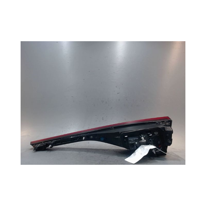 FEU ARRIERE INTERIEUR GAUCHE RENAULT MEGANE