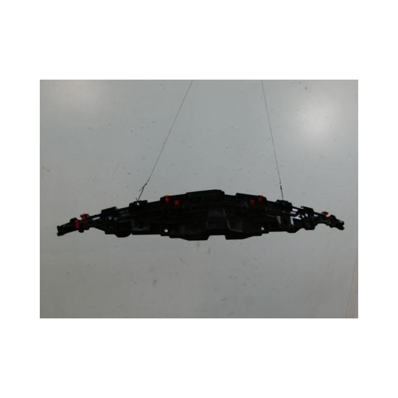 TRAVERSE SUPERIEURE ARMATURE AVANT OPEL INSIGNIA