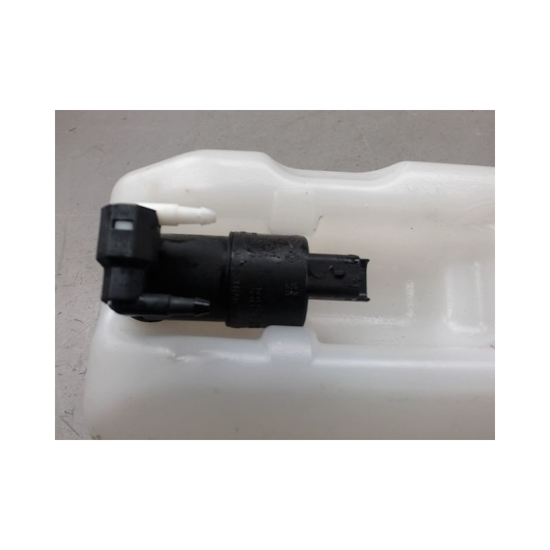 RESERVOIR LAVE-GLACE AVANT RENAULT ZOE